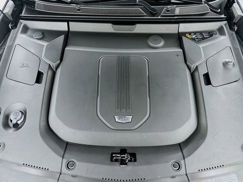 Used 2024 Cadillac Lyriq Luxury RWD image 31