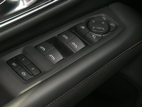 Used 2023 GMC Yukon AT4 w/ AT4 Premium Package AWD/4WD image 28