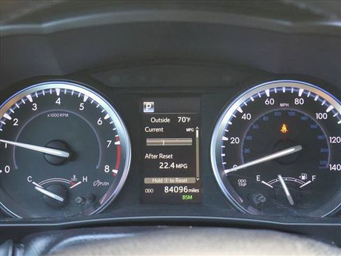 Used 2017 Toyota Highlander Limited AWD/4WD image 12