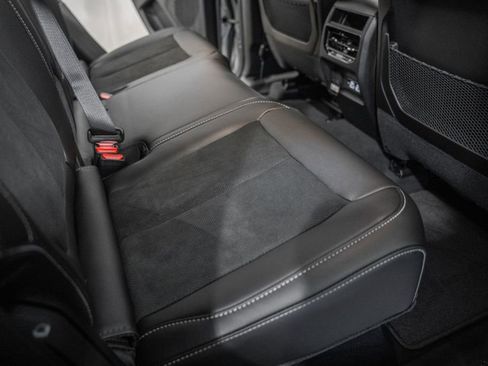 New 2025 Jeep Grand Cherokee Altitude image 31