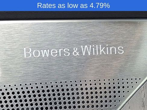 Certified 2024 Volvo XC90 T8 Ultimate w/ Lounge Package image 27