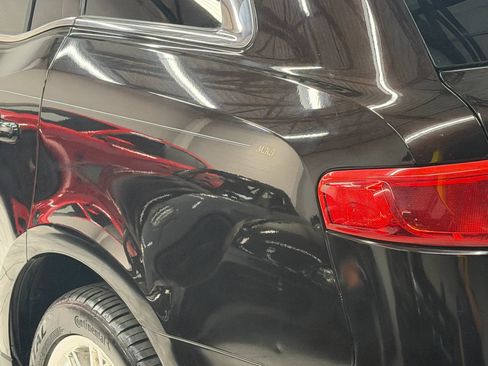 Used 2013 Lincoln MKT AWD image 12