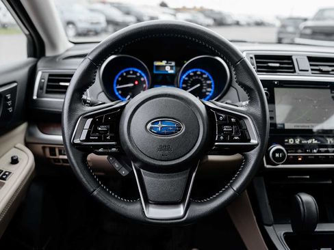 Used 2019 Subaru Outback 2.5i Limited w/ Popular Package #2 image 6