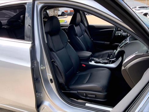 Used 2020 Acura TLX w/ Technology Package image 9