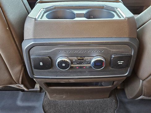 Used 2022 Ford Expedition Max King Ranch image 8