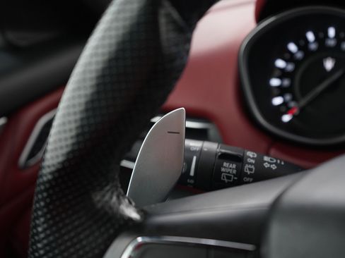 Used 2019 Maserati Levante GTS AWD/4WD image 23