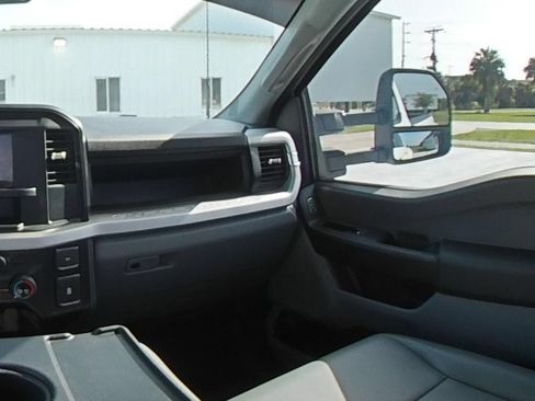 Used 2025 Ford F350 XL AWD/4WD image 25