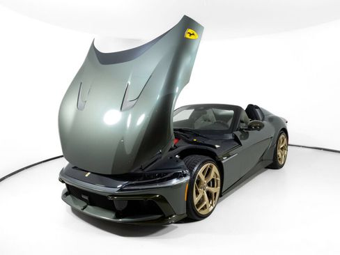 Used 2026 Ferrari 12Cilindri Spider RWD image 27