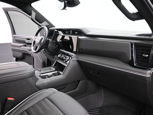 Used 2025 GMC Sierra 2500 AT4X w/ AT4X AEV Edition image 19