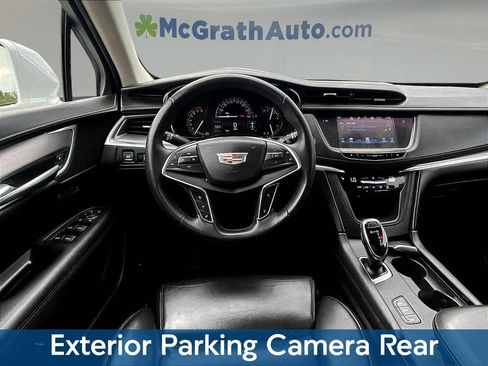 Used 2017 Cadillac XT5 Luxury w/ Driver Awareness Package AWD/4WD image 11