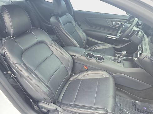 Used 2025 Ford Mustang GT Premium RWD image 10