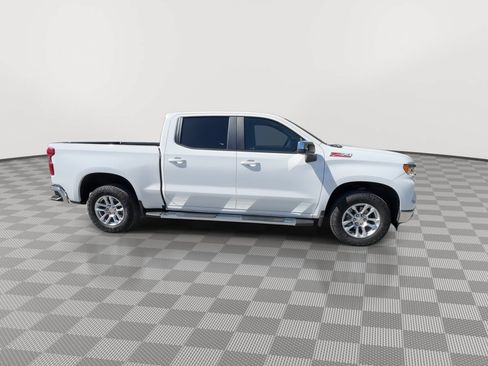 Used 2025 Chevrolet Silverado 1500 LT AWD/4WD image 9