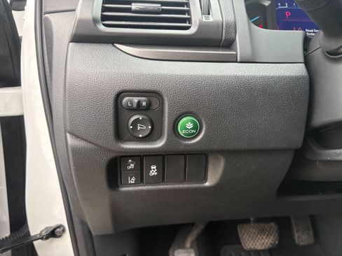 Used 2022 Honda Pilot TrailSport image 11