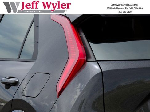 New 2026 Kia Niro SX image 12