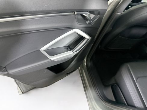 Used 2024 Audi Q3 2.0T Premium image 26