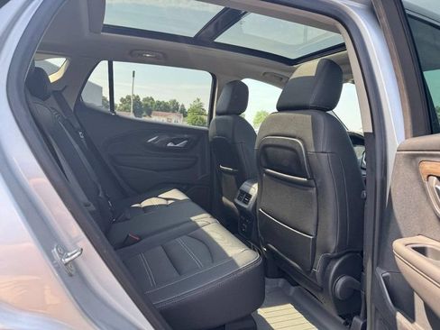 Used 2022 GMC Terrain Denali w/ Denali Premium Package AWD/4WD image 10