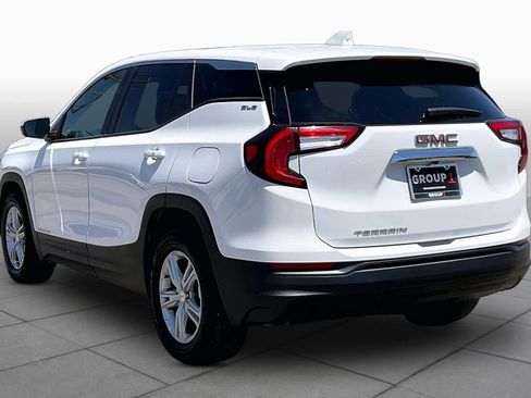 Used 2024 GMC Terrain SLE FWD image 12