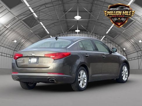 Used 2013 Kia Optima EX w/ Premium Pkg FWD image 9
