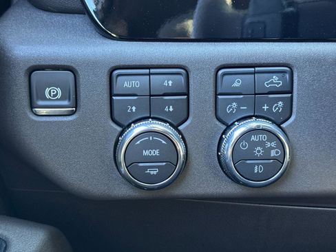 New 2025 GMC Sierra 1500 SLT w/ SLT Premium Plus Package image 21