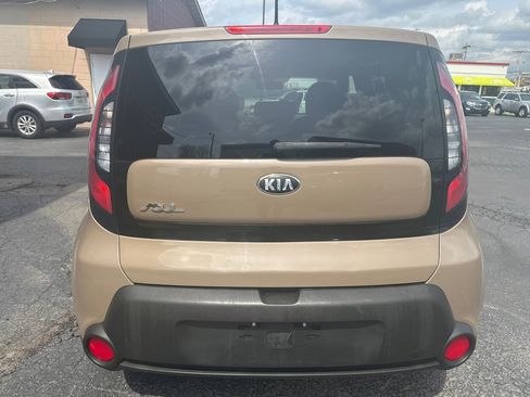 Used 2016 Kia Soul image 4