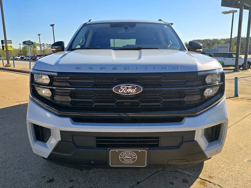 Used 2025 Ford Expedition Max Active image 8