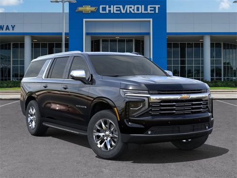 New 2025 Chevrolet Suburban Premier image 7
