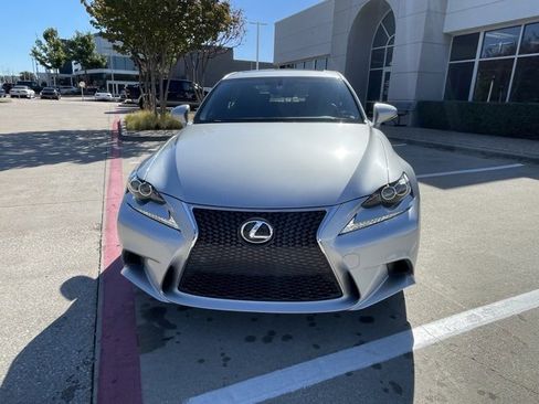 Used 2016 Lexus IS 200t image 2