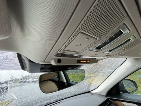 Used 2021 Jaguar F-PACE S image 22