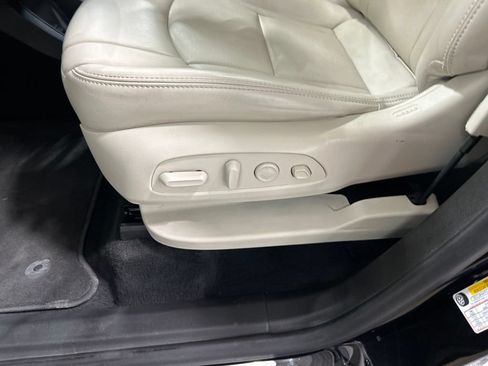 Used 2023 Buick Enclave Premium w/ Experience Buick Package AWD/4WD image 12