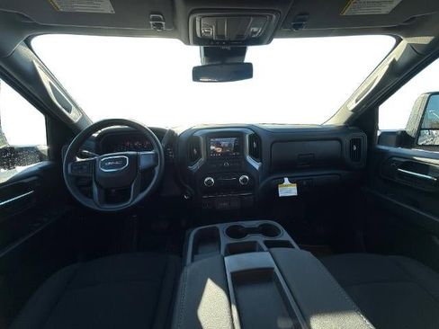 New 2026 GMC Sierra 2500 Pro w/ Convenience Package image 18