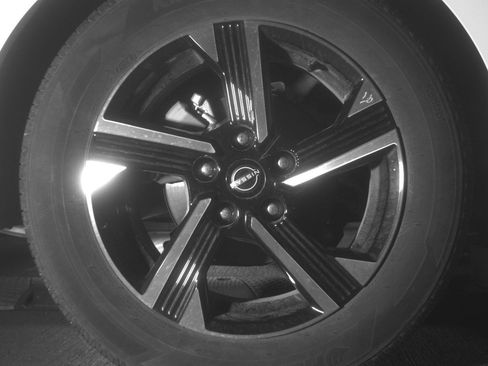 Used 2025 Nissan Sentra SV FWD image 15