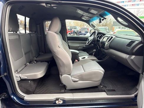 Used 2013 Toyota Tacoma Base V6 image 17