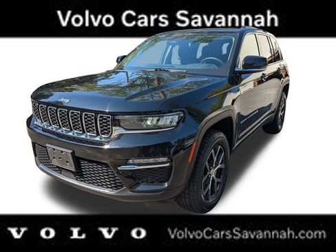 Used 2023 Jeep Grand Cherokee Limited image 10