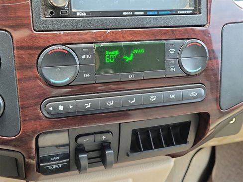 Used 2008 Ford F250 Lariat image 24