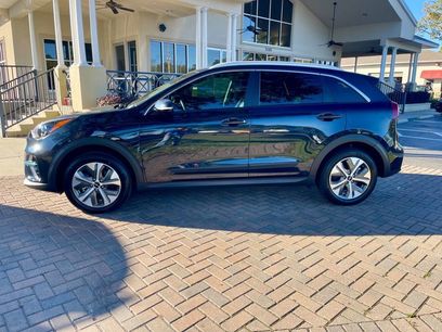 Used 2022 Kia Niro EX