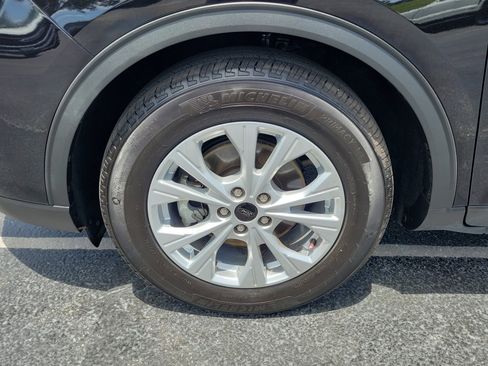 Certified 2024 Ford Escape Active w/ Tech Pack #1 FWD image 4