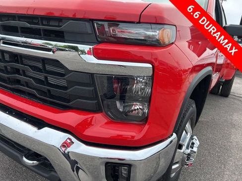 New 2026 Chevrolet Silverado 3500 LT w/ Convenience Package AWD/4WD image 9