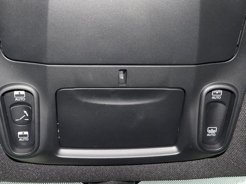 New 2026 Chrysler Pacifica Select image 33