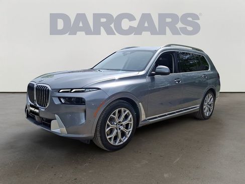Used 2024 BMW X7 xDrive40i AWD/4WD image 3