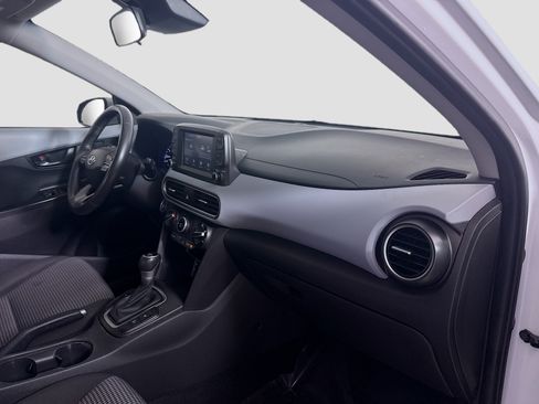 Used 2020 Hyundai Kona SEL FWD image 30