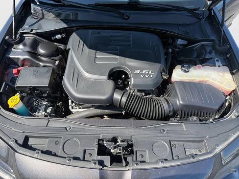 Certified 2022 Chrysler 300 Touring L w/ Popular Equipment Group AWD/4WD image 15