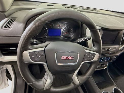 Certified 2023 GMC Terrain SLE w/ Driver Convenience Package image 6