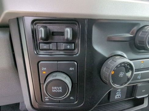 New 2026 Ford F250 4x4 Crew Cab Super Duty image 18