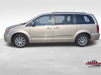Used 2013 Chrysler Town & Country Touring FWD video 2