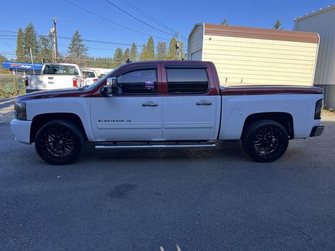 Used 2013 Chevrolet Silverado 1500 LTZ image 2