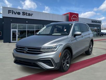 Used 2024 Volkswagen Tiguan SE