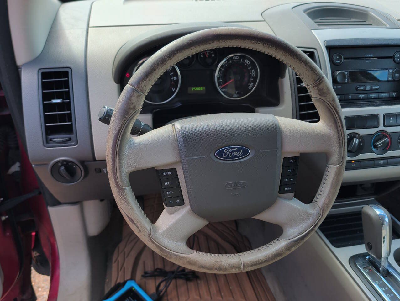 Used 2007 Ford Edge SE FWD image 33