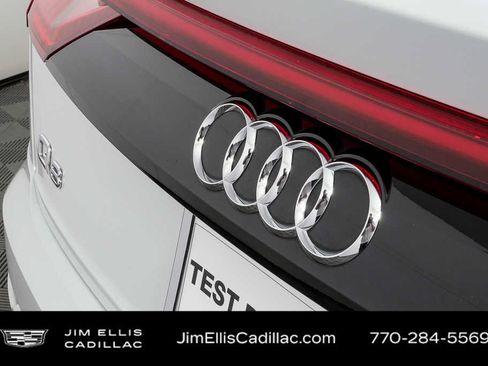 Used 2021 Audi Q8 Premium Plus w/ Premium Plus Package image 38