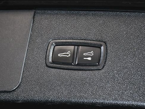 Used 2021 Porsche Cayenne image 58