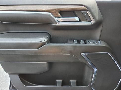 Used 2023 Chevrolet Silverado 1500 LT w/ Safety Package AWD/4WD image 35